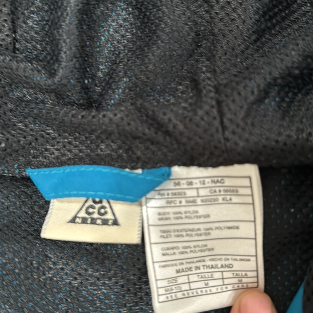 Nice Acg Half Zip Jacket. Size Medium - image 3